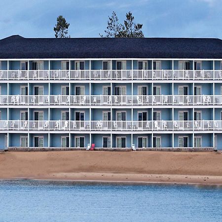 Fairview Beachfront Inn Mackinaw City Εξωτερικό φωτογραφία