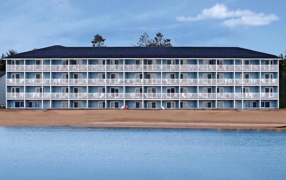 Fairview Beachfront Inn Mackinaw City Εξωτερικό φωτογραφία