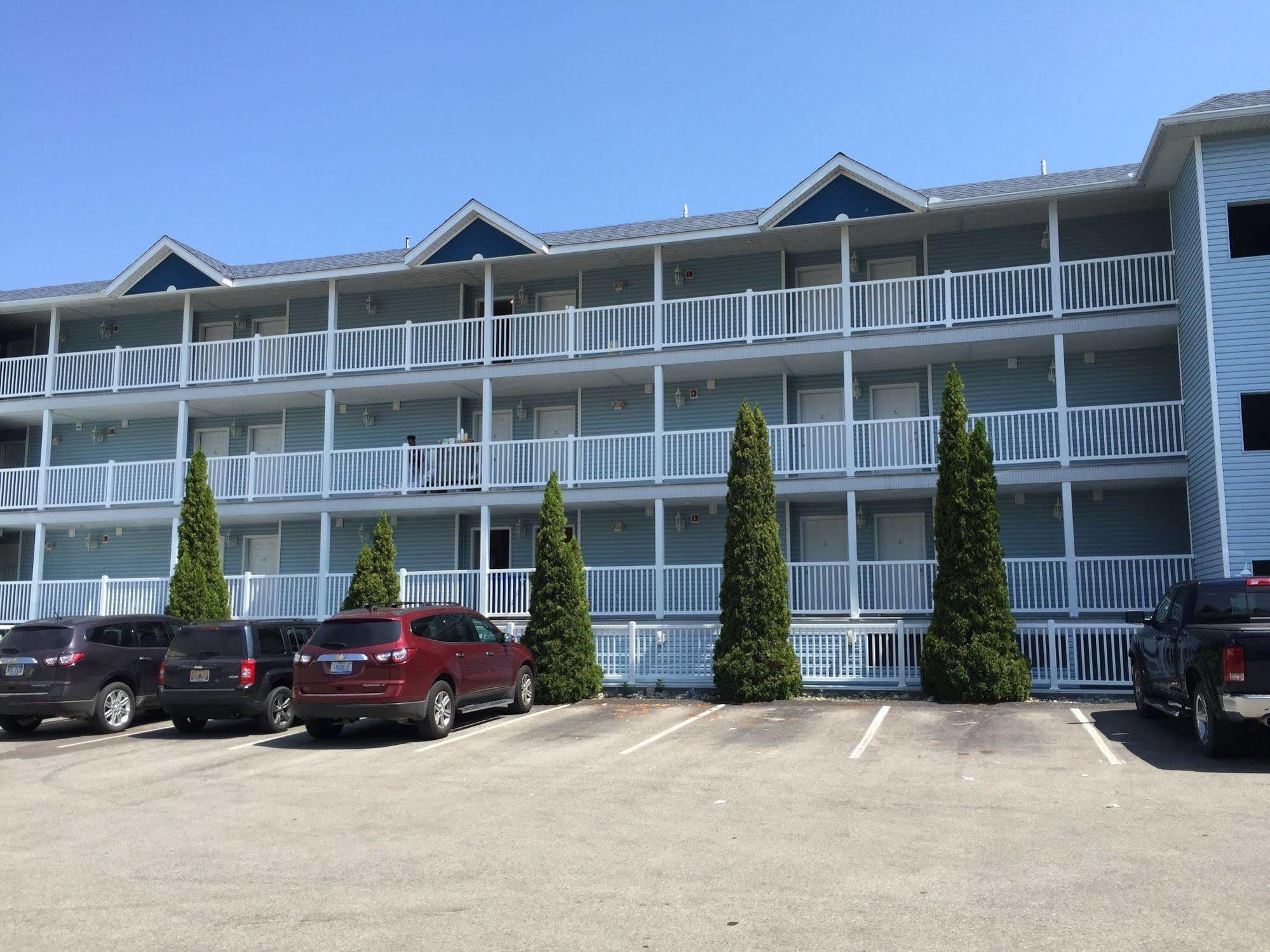 Fairview Beachfront Inn Mackinaw City Εξωτερικό φωτογραφία